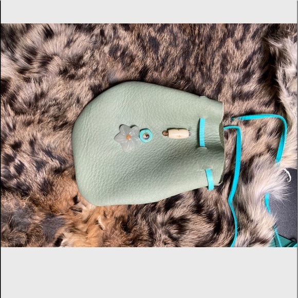 Deer leather beaded flower medicine bag pouch purse wallet opal necklace bone - Picture 5 of 5